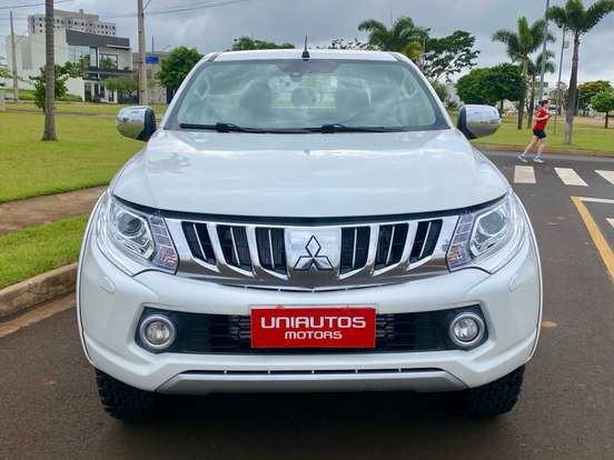 MITSUBISHI-L200 TRITON-2.4 16V TURBO DIESEL SPORT HPE CD 4P 4X4 AUTOMÁTICO MITSUBISHI-L200 TRITON-2016