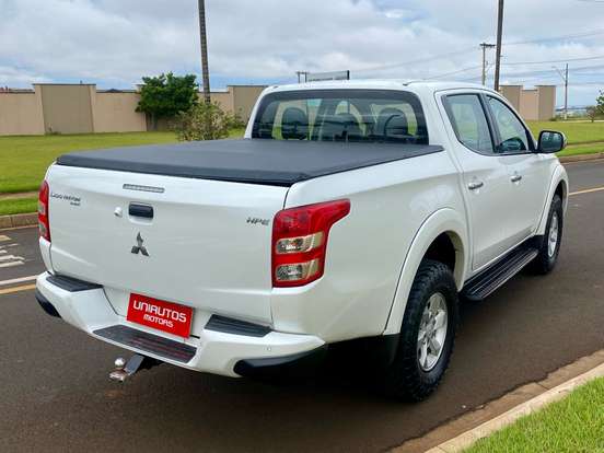 MITSUBISHI-L200 TRITON-2.4 16V TURBO DIESEL SPORT HPE CD 4P 4X4 AUTOMÁTICO MITSUBISHI-L200 TRITON-2016