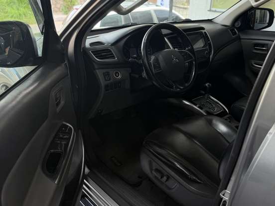 MITSUBISHI-L200 TRITON-2016