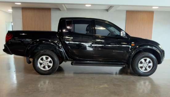 MITSUBISHI-L200 TRITON-2013