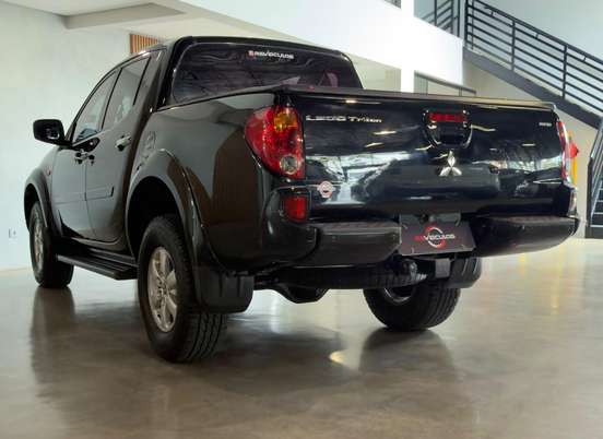 MITSUBISHI-L200 TRITON-2013