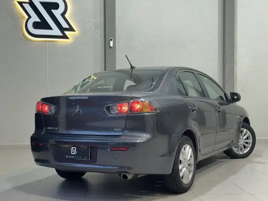 MITSUBISHI-LANCER-2.0 HLE 16V GASOLINA 4P AUTOMÁTICO MITSUBISHI-LANCER-2016