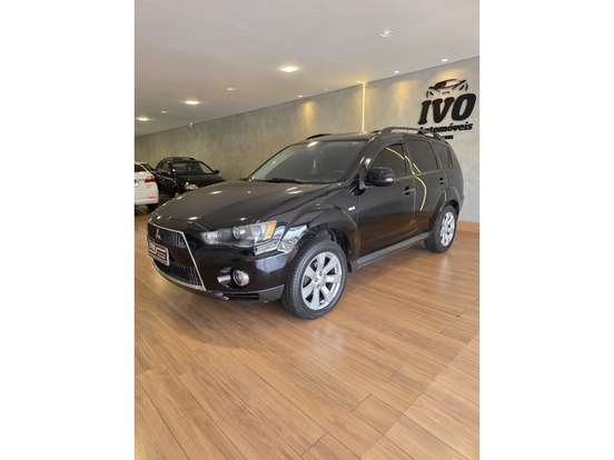 MITSUBISHI-OUTLANDER-2012