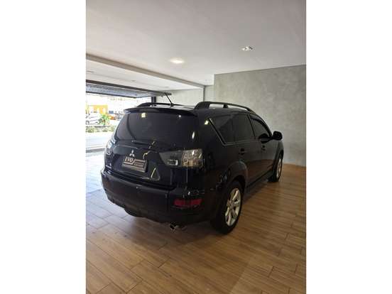 MITSUBISHI-OUTLANDER-2012