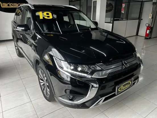 MITSUBISHI-OUTLANDER-2018