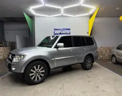 MITSUBISHI PAJERO FULL 3.8 HPE 4X4 V6 24V GASOLINA 4P AUTOMÁTICO MITSUBISHI PAJERO FULL 3.8 HPE 4X4 V6 24V GASOLINA 4P AUTOMÁTICO