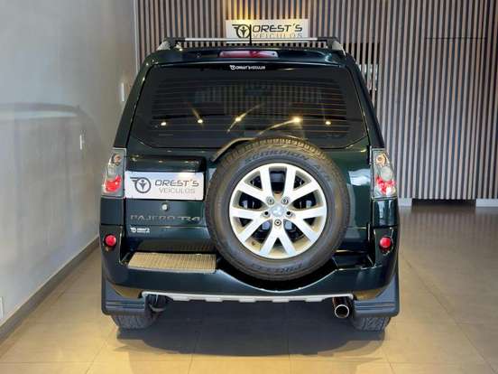 MITSUBISHI-PAJERO TR4-2010