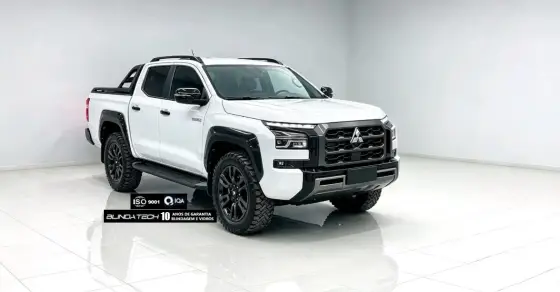 MITSUBISHI TRITON 2.4 BITURBO DIESEL CD KATANA 4X4 AUTOMÁTICO