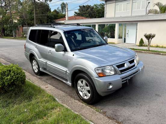 MITSUBISHI-PAJERO FULL-3.2 GLS 4X4 16V TURBO INTERCOOLER DIESEL 4P AUTOMÁTICO MITSUBISHI-PAJERO FULL-2006