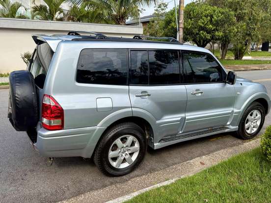 MITSUBISHI-PAJERO FULL-3.2 GLS 4X4 16V TURBO INTERCOOLER DIESEL 4P AUTOMÁTICO MITSUBISHI-PAJERO FULL-2006