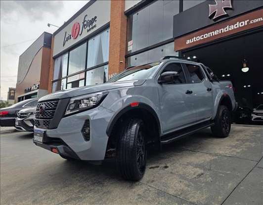 NISSAN-FRONTIER-2025