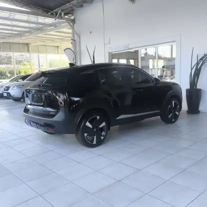 NISSAN-KICKS-2025