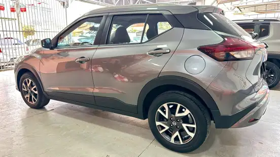 NISSAN-KICKS-2022