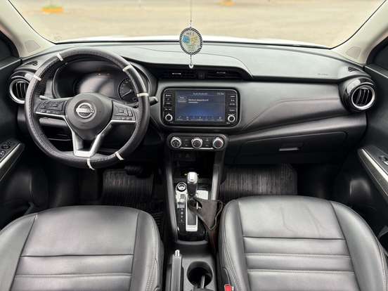 NISSAN-KICKS-2023