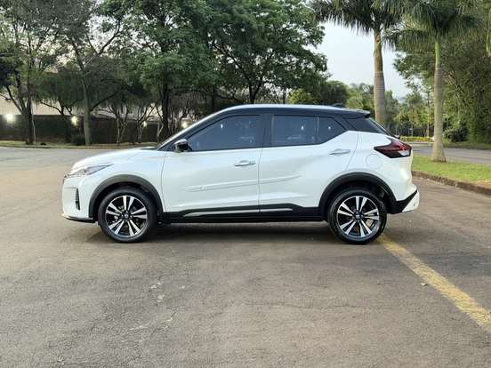NISSAN-KICKS-2022