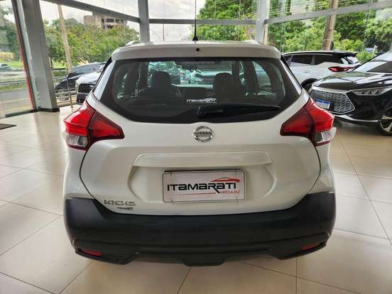 NISSAN-KICKS-2018