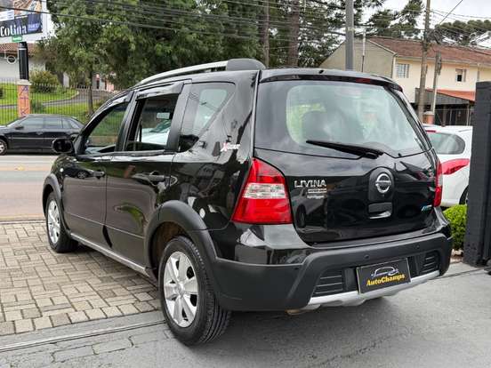 NISSAN-LIVINA-1.8 SL X-GEAR 16V FLEX 4P AUTOMÁTICO NISSAN-LIVINA-2013