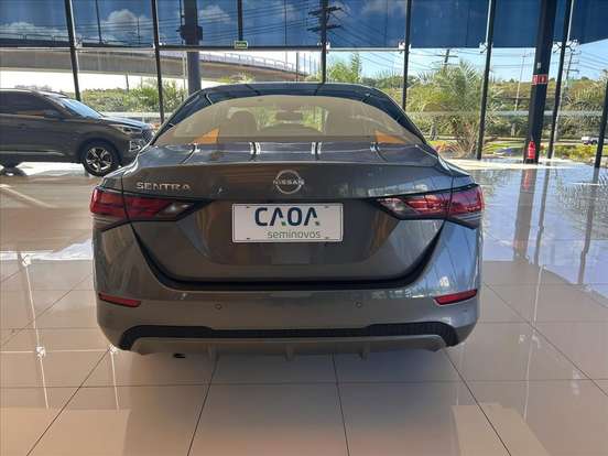 NISSAN-SENTRA-2024