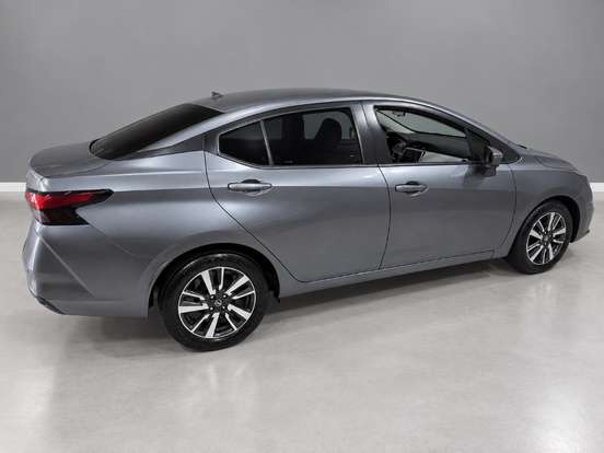 NISSAN-VERSA-2023