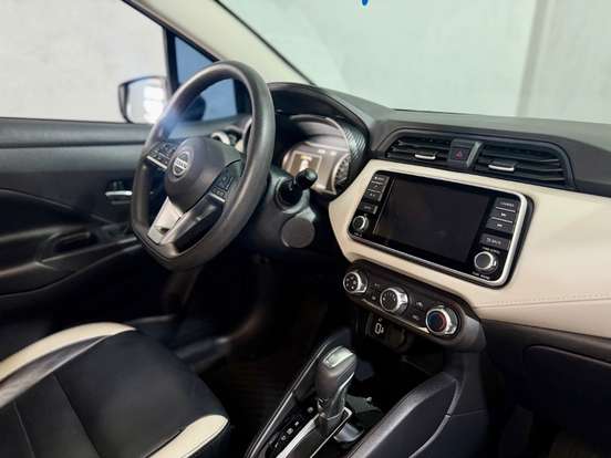 NISSAN-VERSA-2023