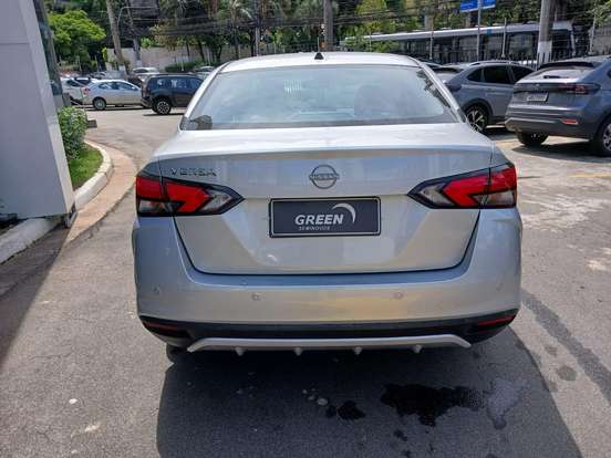 NISSAN-VERSA-2025