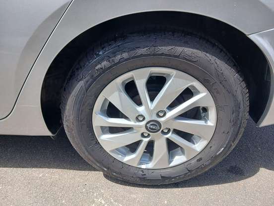 NISSAN-VERSA-2025