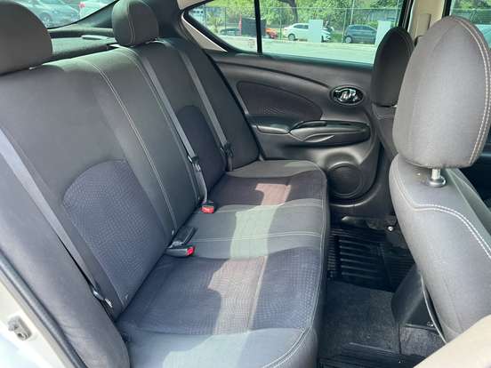 NISSAN-VERSA-2017