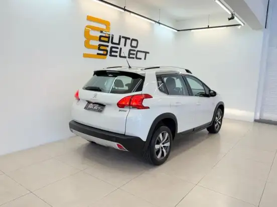 PEUGEOT-2008-2017