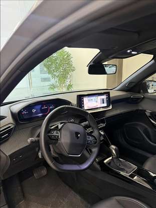 PEUGEOT-2008-2025