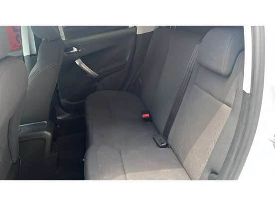 PEUGEOT-2008-2016