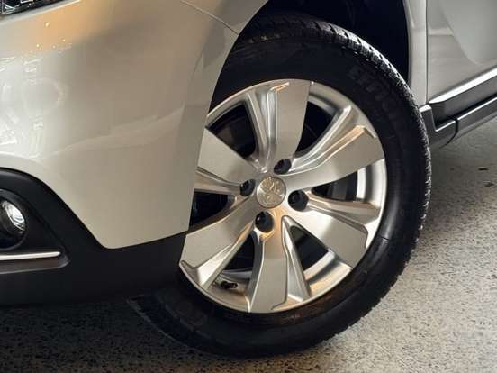 PEUGEOT-2008-1.6 16V FLEX ALLURE 4P AUTOMÁTICO PEUGEOT-2008-2017