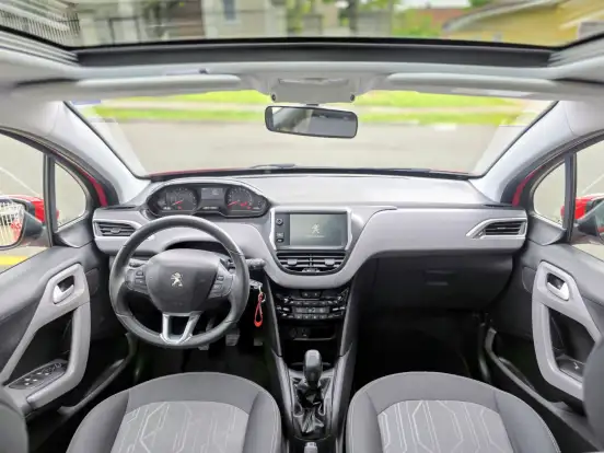 PEUGEOT-208-1.2 ALLURE 12V FLEX 4P MANUAL PEUGEOT-208-2017
