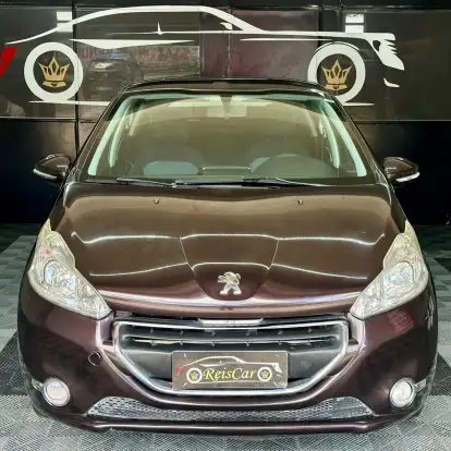 PEUGEOT-208-2013
