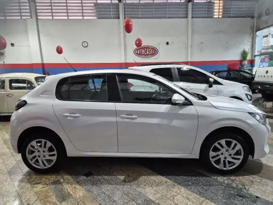 PEUGEOT-208-2023
