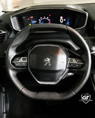 PEUGEOT-208-2020