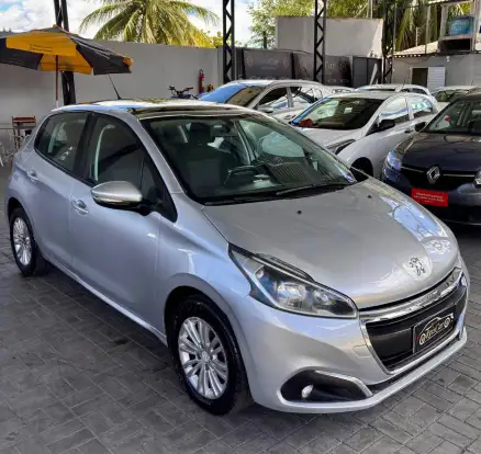 PEUGEOT-208-2017