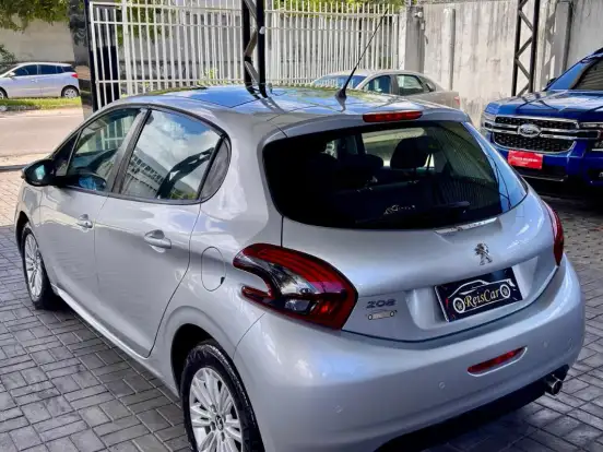 PEUGEOT-208-1.6 ALLURE 16V FLEX 4P AUTOMÁTICO PEUGEOT-208-2017