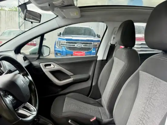 PEUGEOT-208-1.6 ALLURE 16V FLEX 4P AUTOMÁTICO PEUGEOT-208-2017