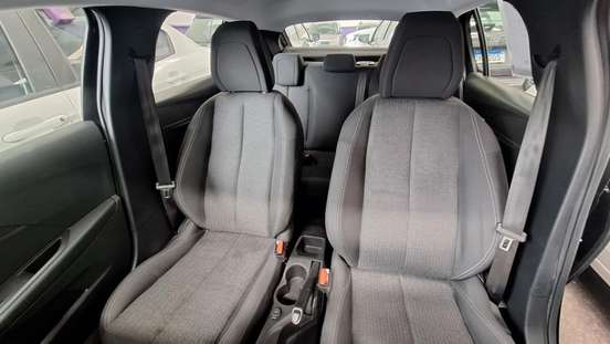 PEUGEOT-208-2023