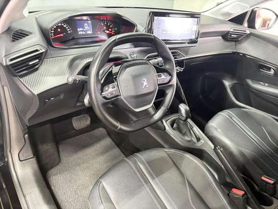 PEUGEOT-208-2022