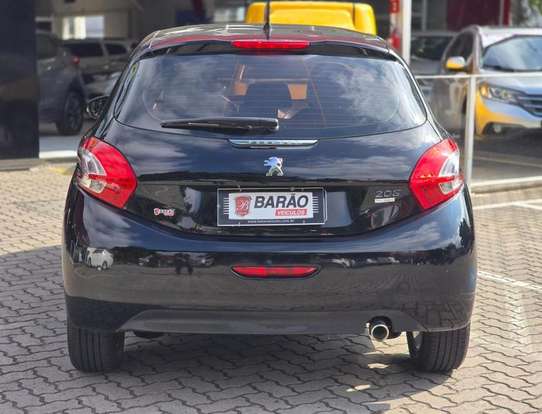 PEUGEOT-208-2015