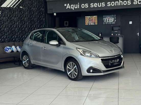 PEUGEOT-208-2016