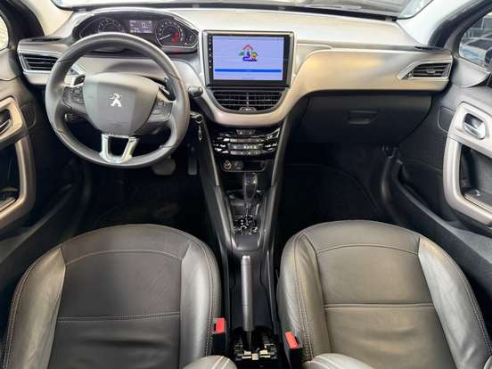 PEUGEOT-208-2016
