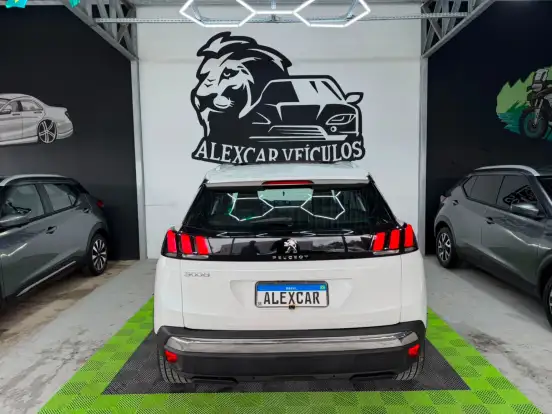 PEUGEOT-3008-2017