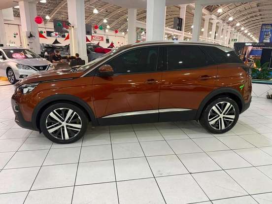 PEUGEOT-3008-2018