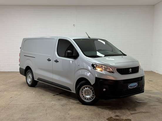 PEUGEOT-EXPERT-2021