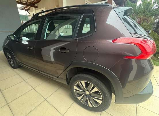 PEUGEOT-2008-2019
