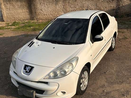 PEUGEOT-207-1.4 XR PASSION 8V FLEX 4P MANUAL PEUGEOT-207-2012