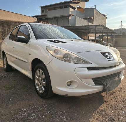 PEUGEOT-207-2012
