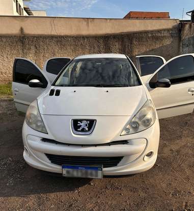 PEUGEOT-207-2012